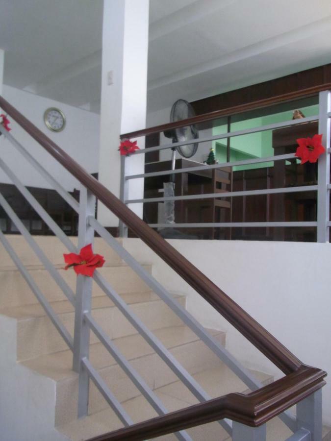 Ziur Inn Laoag Exterior photo